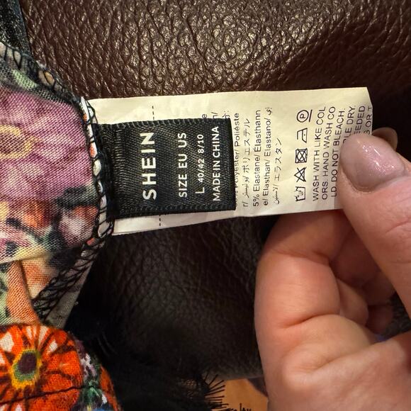 SHEIN Privé Allover Floral Print Tube Romper Size Large - Picture 10 of 10